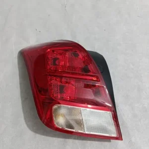 Lanterna Traseira Esquerda Tracker 2014