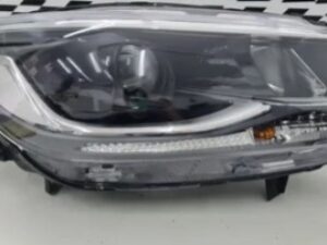 Farol Direito Onix turbo Premier 2020